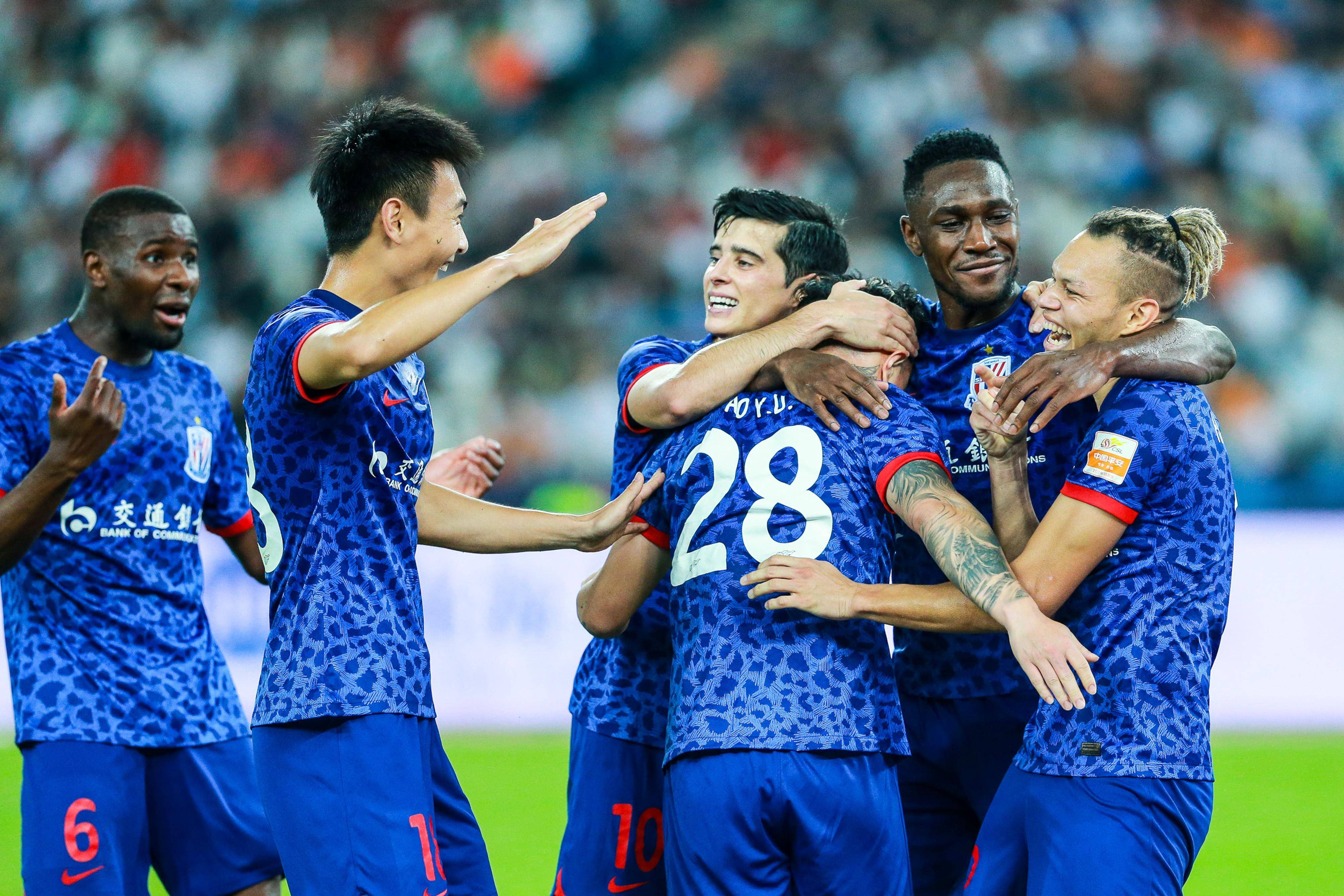 包含亚冠今晨走向成谜，上海久事遗憾出局，态度坚定，训练强度明显提升的词条