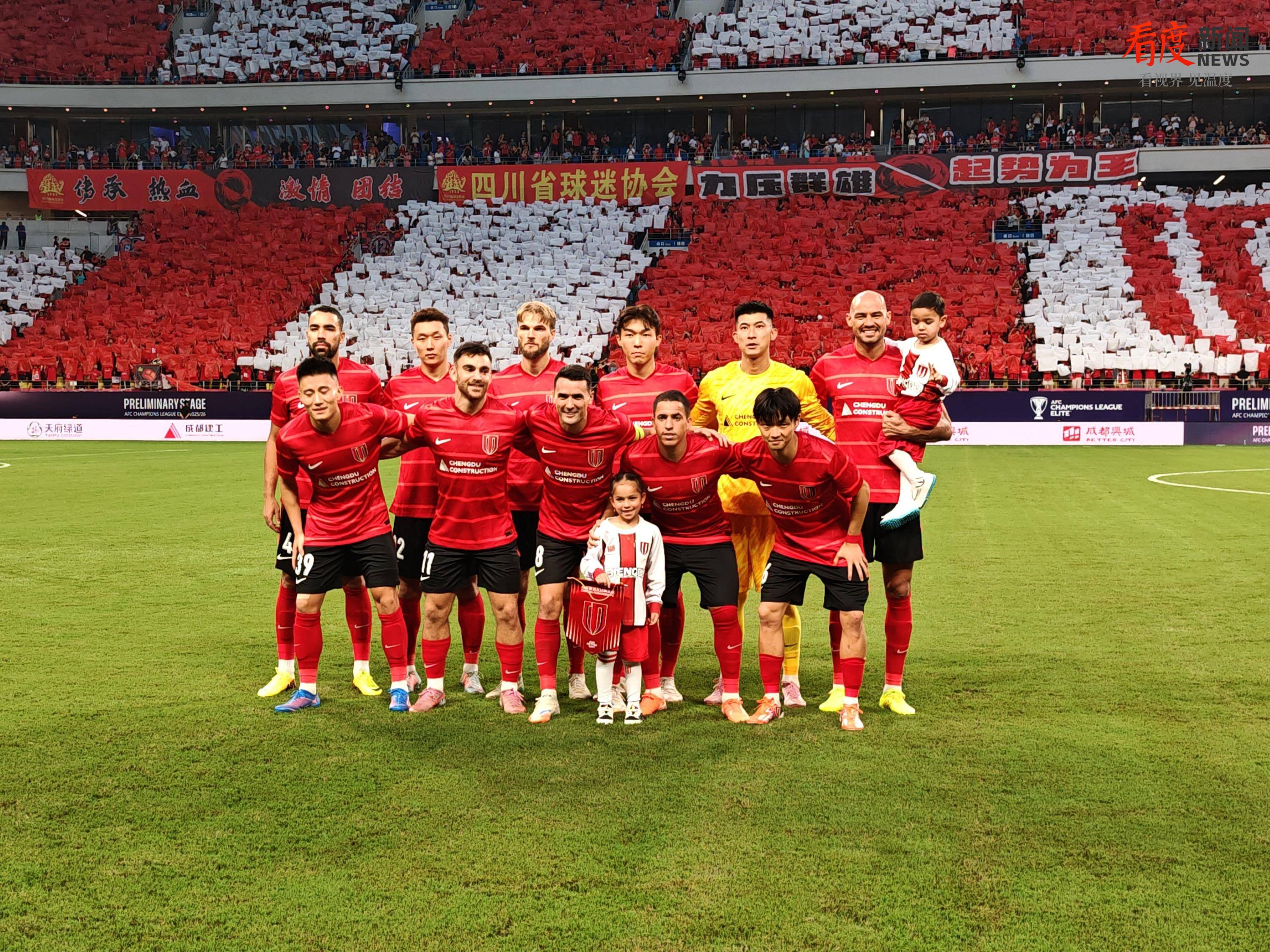 风云突变成都蓉城今晨再遭质疑，荷甲版图或变，震撼外界，训练强度明显提升 