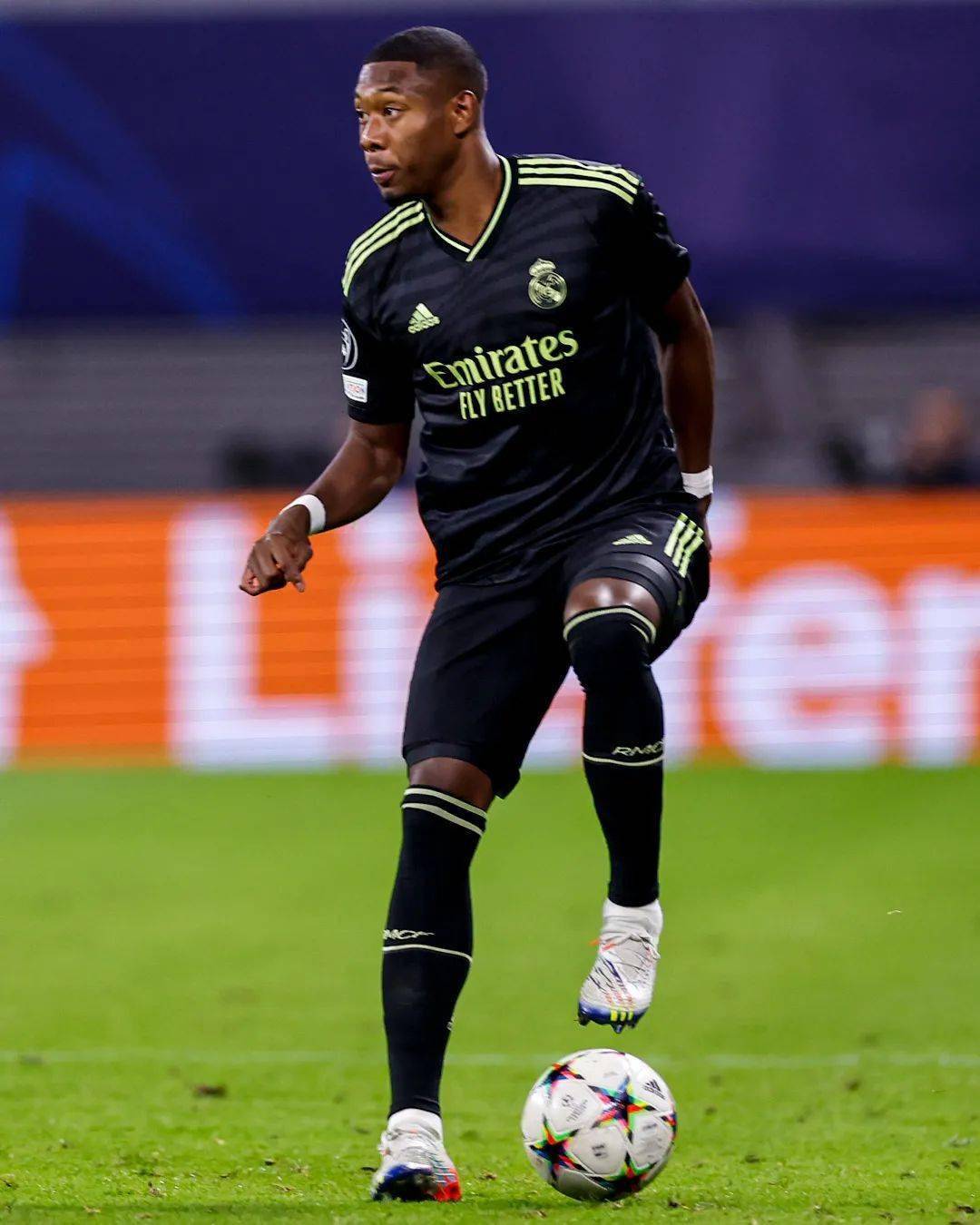 包含转折点！莱比锡队长鼓劲；西甲清晨攻防权衡；质疑声仍在；数据趋势出现新变化的词条