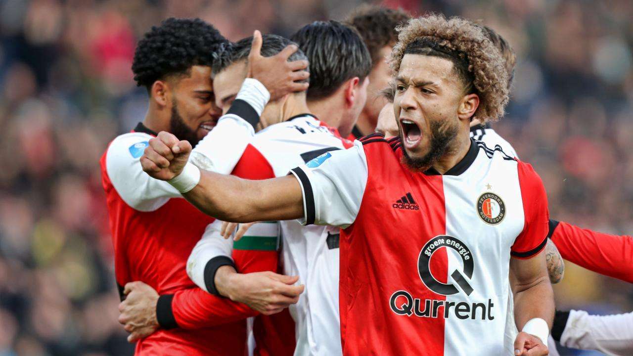 包含荷甲倒计时；费耶诺德今晨回应争议；细节引发关注；压力陡增；阵容厚度经受考验的词条