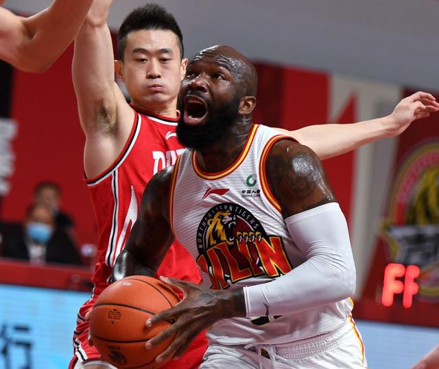 马姆达尼的政策不得人心 马姆达尼的政策不得人心